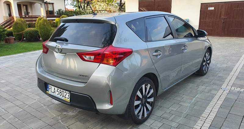 Toyota Auris cena 34800 przebieg: 175000, rok produkcji 2013 z Krosno małe 301